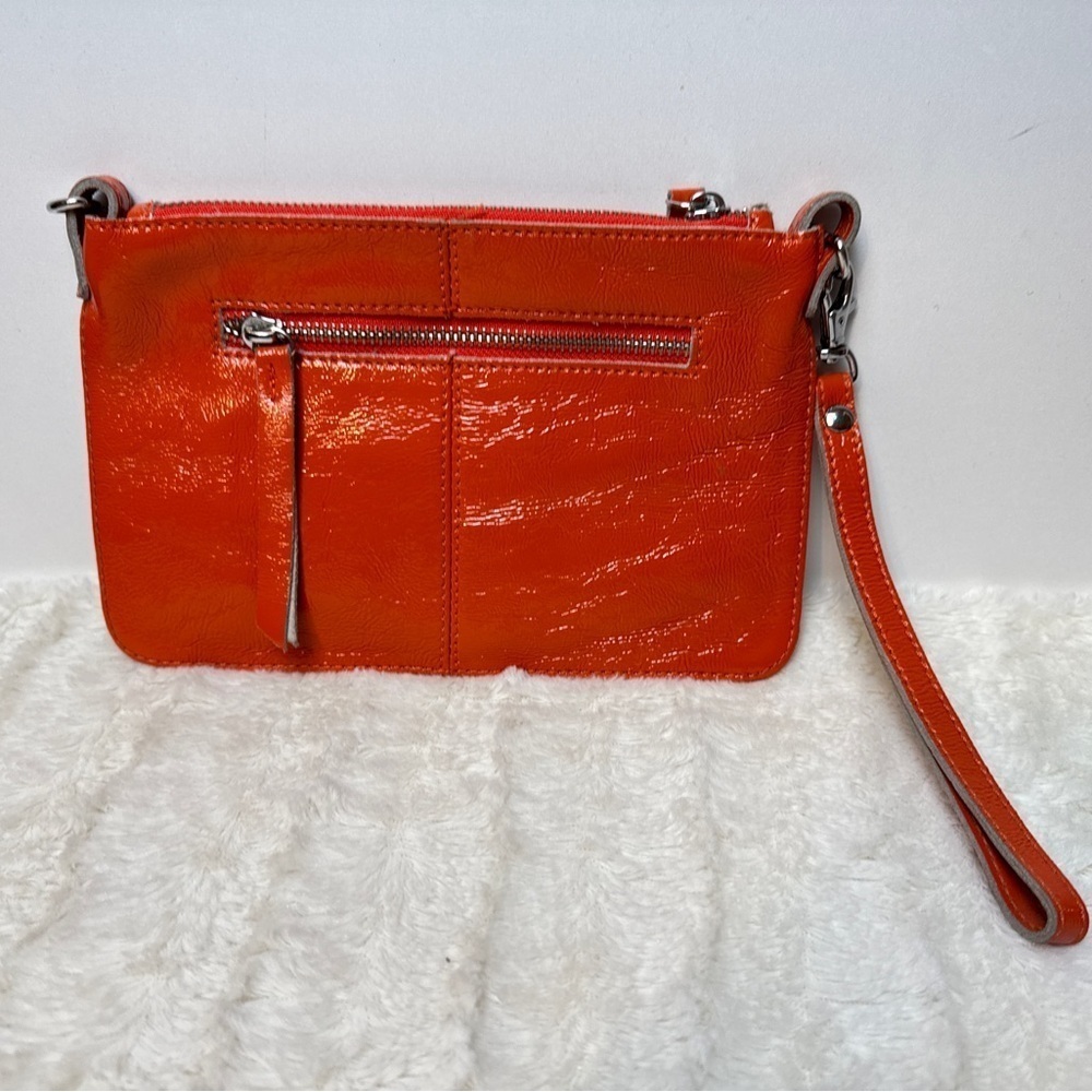 DISSONA Italy - orange patent leather wristlet. - Picture 3 of 7